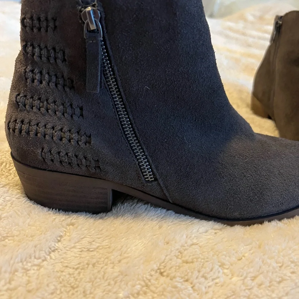 Size 11 Kenzie Bootie - Picture 4 of 4